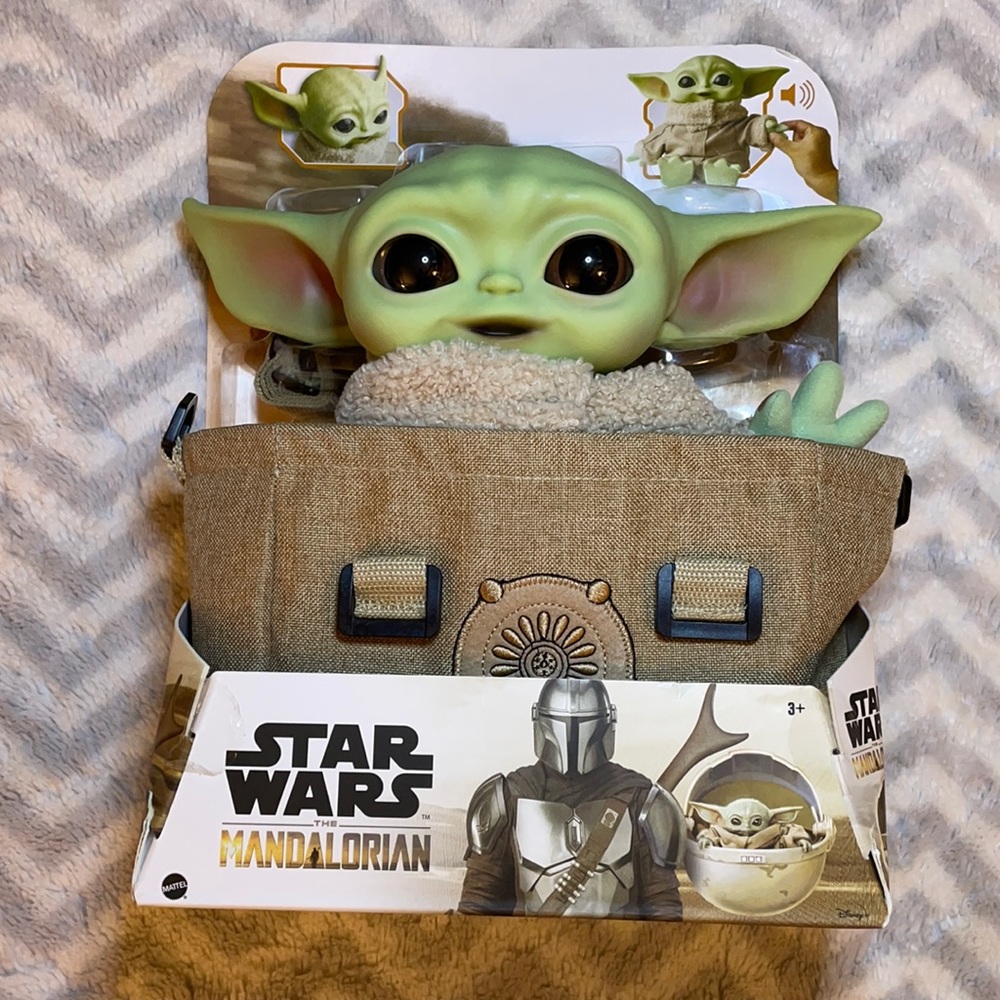 NIB The Child Premium Plush from Star Wars The Mandalorian